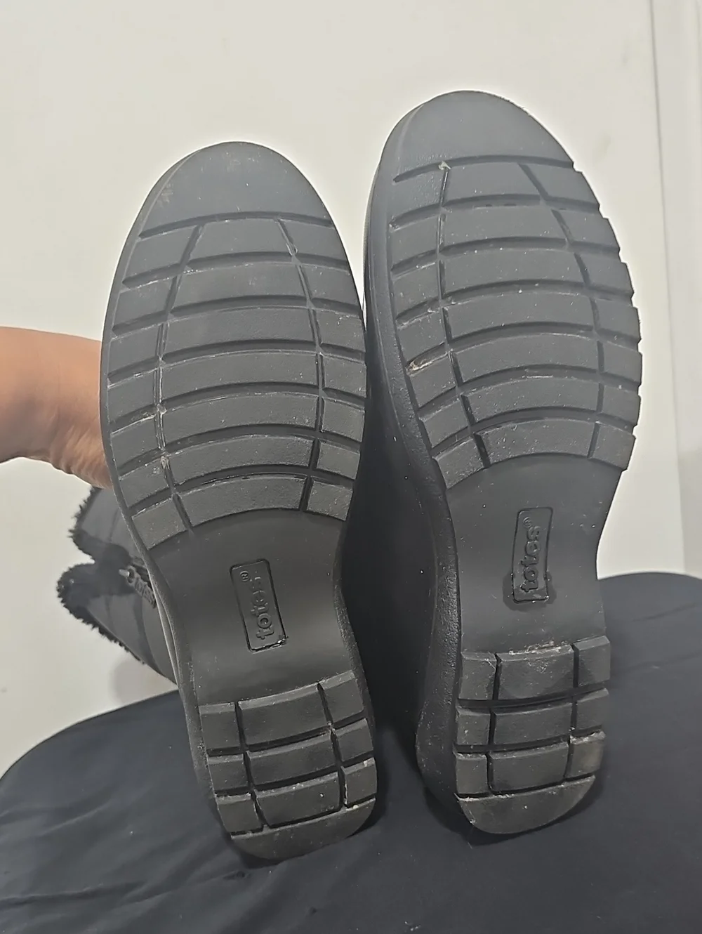 Totes Women's Black Insulated Winter Boots